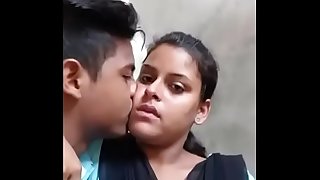 Desi college lovers super hot kiss
